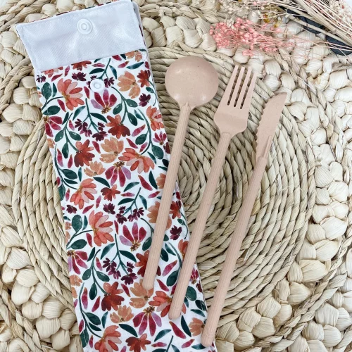 Motif à l&#039;aquarelle pour tissu en coton- Pochette Les cotons de Romane